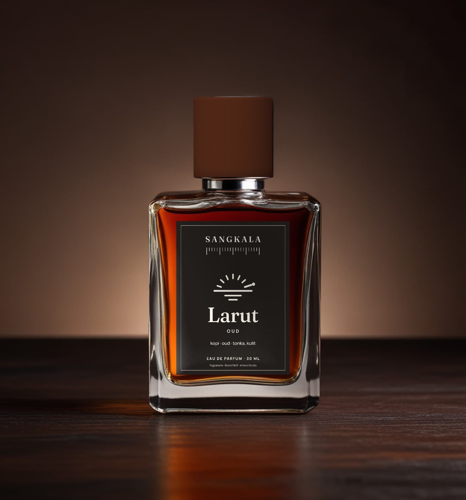 Botol Sangkala Larut, oud, dengan labelnya
